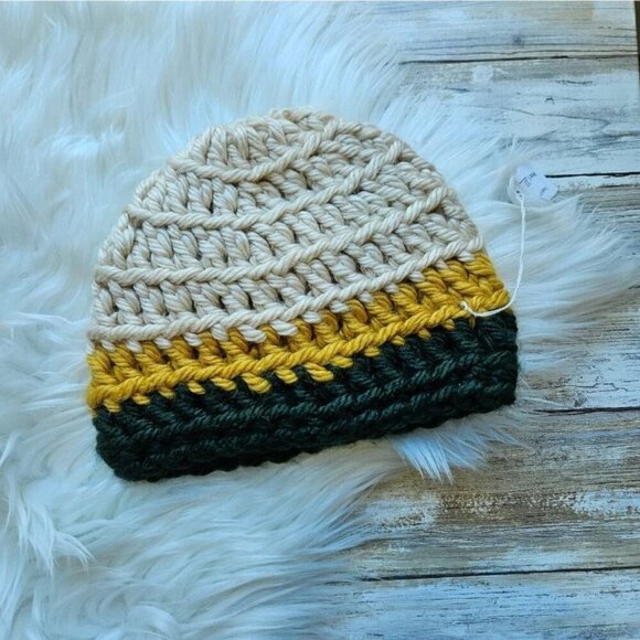 Chunky Knit Toddler Hat from Cotton N Kandi on Etsy- 17" Circumference - Picture 1 of 2